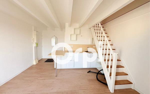 Appartement à louer    2 pièces •  Rochefort