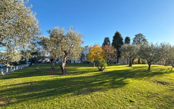 Appartement à vendre    3 pièces • 81,41 m2 Nice