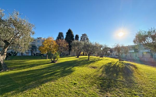 Appartement à vendre    3 pièces • 81,41 m2 Nice