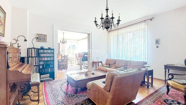 Maison bourgeoise 277m2 sur 12,5 ares