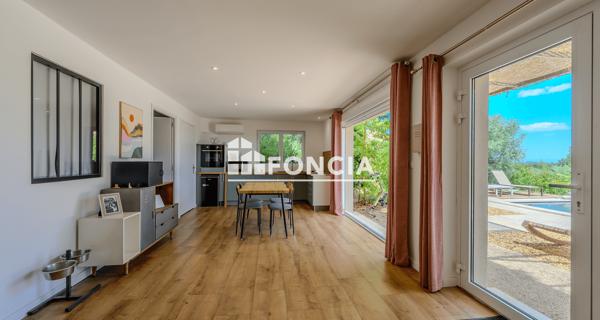 À vendre Maison 6 pièces 185 m² - Rochefort-du-gard 30650