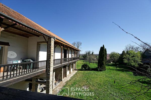 Ensemble immobilier avec habitation et espace professionnel