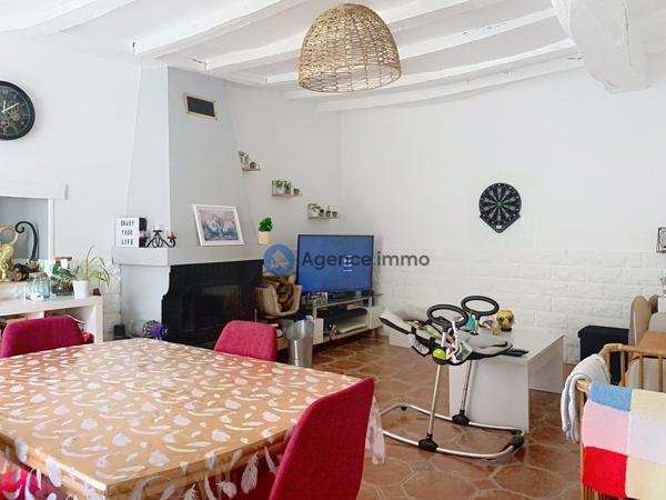 À vendre - Maison individuelle, 4 pièces située à Montval-sur-Loir (72500)