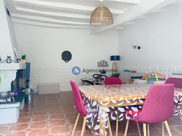 À vendre - Maison individuelle, 4 pièces située à Montval-sur-Loir (72500)