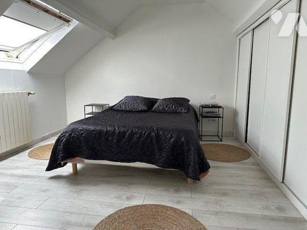 A VENDRE Maison contemporaine de 2000, à FRANQUEVILLE-SAINT-PIERRE (76520), d'une surface habit...