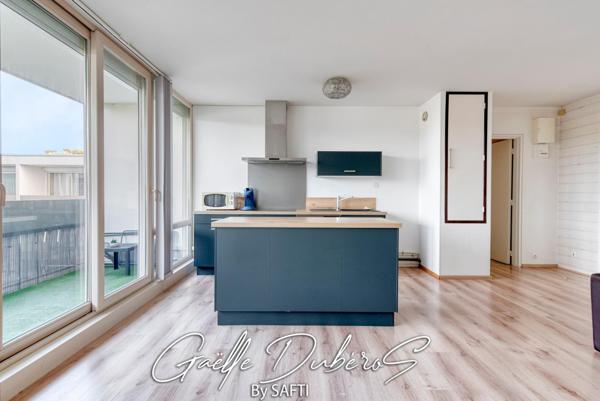 Appartement lumineux 2 chambres***Pré visite 3D disponible sur demande***