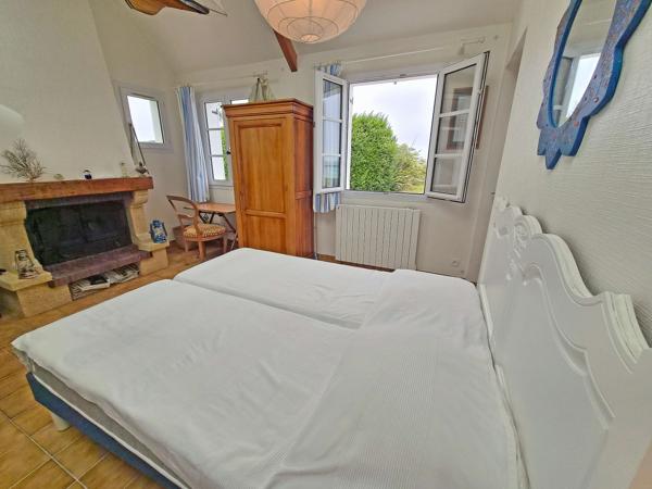Maison de plain-pied, vue mer exceptionnelle,  accès direct à la plage