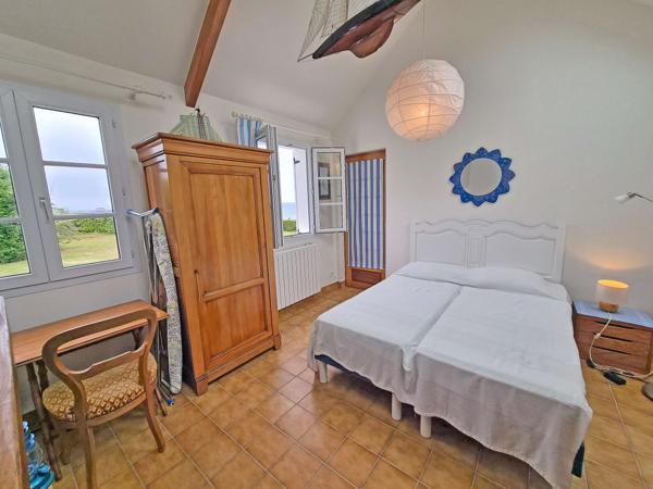 Maison de plain-pied, vue mer exceptionnelle,  accès direct à la plage