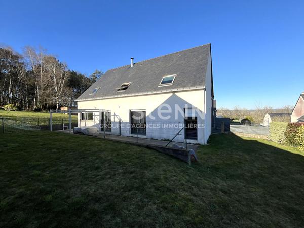 Maison bourg de Monterblanc - 134 m² - 5 chambres avec 797 m² de terrain.