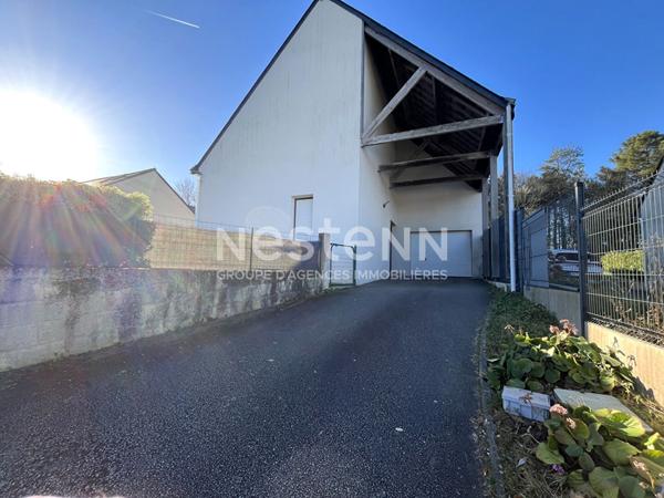 Maison bourg de Monterblanc - 134 m² - 5 chambres avec 797 m² de terrain.