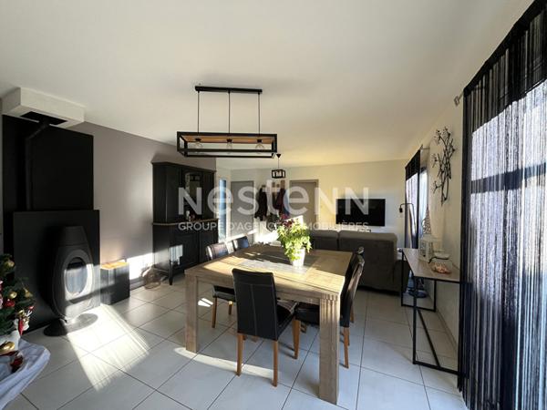 Maison bourg de Monterblanc - 134 m² - 5 chambres avec 797 m² de terrain.