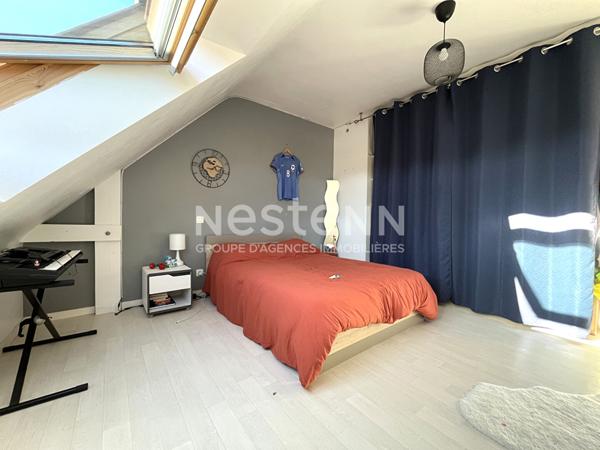 Maison bourg de Monterblanc - 134 m² - 5 chambres avec 797 m² de terrain.