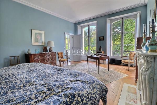 A vendre, bel Hôtel particulier de centre ville dans le Vexin normand