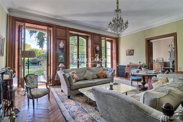 A vendre, bel Hôtel particulier de centre ville dans le Vexin normand