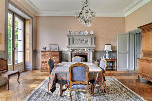 A vendre, bel Hôtel particulier de centre ville dans le Vexin normand