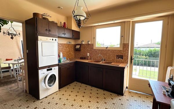 Maison à vendre    7 pièces •  Saint-Vincent-de-Tyrosse