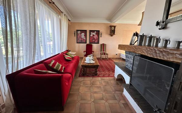 Maison à vendre    7 pièces •  Saint-Vincent-de-Tyrosse