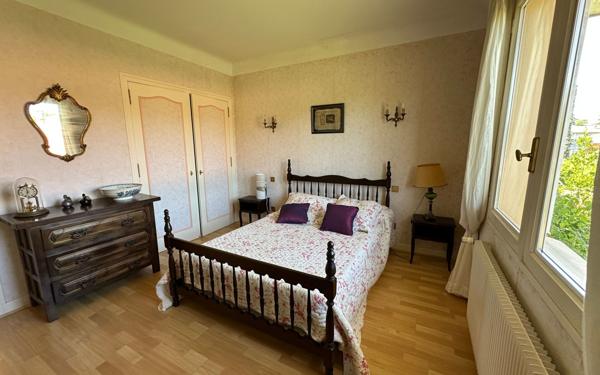 Maison à vendre    7 pièces •  Saint-Vincent-de-Tyrosse