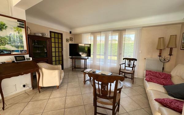 Maison à vendre    7 pièces •  Saint-Vincent-de-Tyrosse