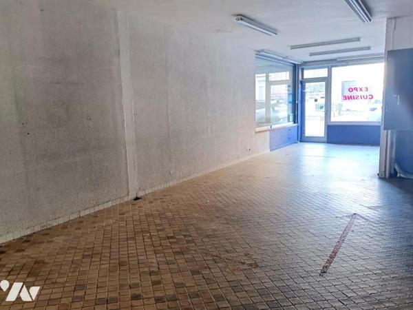 LOCAL COMMERCIAL BETHUNE