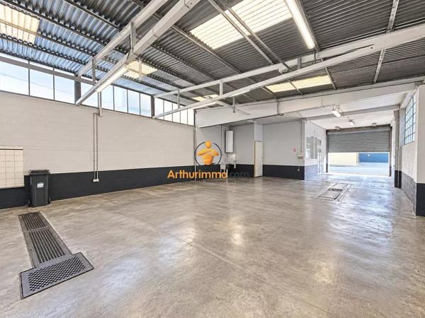Vente                                                      Local commercial
                        
                                         578 m2                     à Tarbes