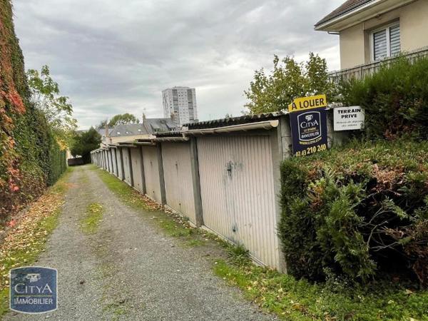 Location parking Coulaines (72190)