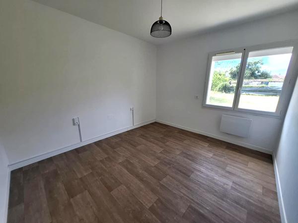 Ensemble immobilier rénové Deux maisons et un garage loués, revenus immédiats