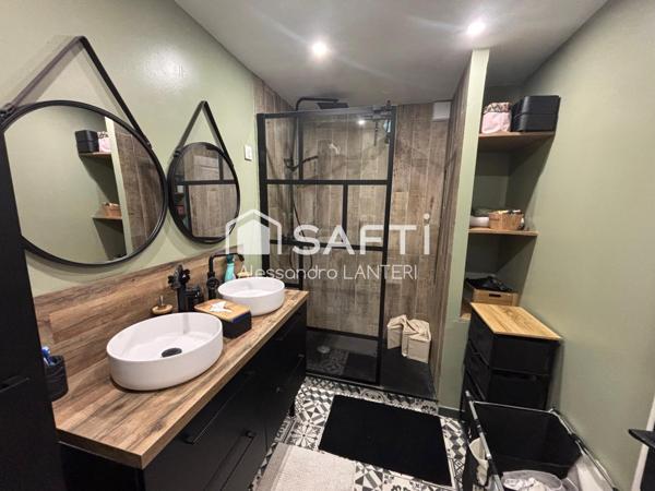 MAISON 3 CHAMBRES AVEC GRAND JARDIN