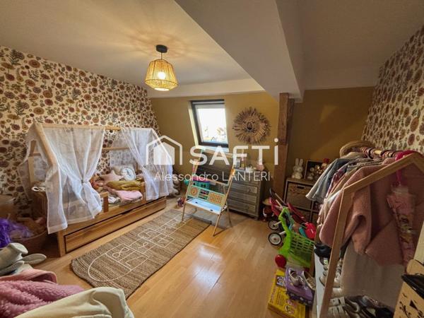 MAISON 3 CHAMBRES AVEC GRAND JARDIN