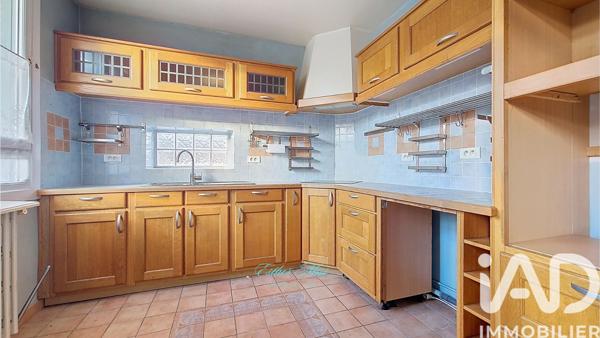 Maison à vendre 6 pièces 127 m² Saint-Rémy-lès-Chevreuse