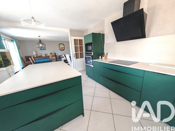 Maison à vendre 7 pièces 178,87 m² Montlebon