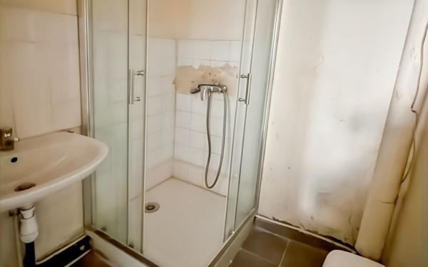 Appartement à vendre    1 pièce • 25,18 m2 La Seyne-sur-Mer