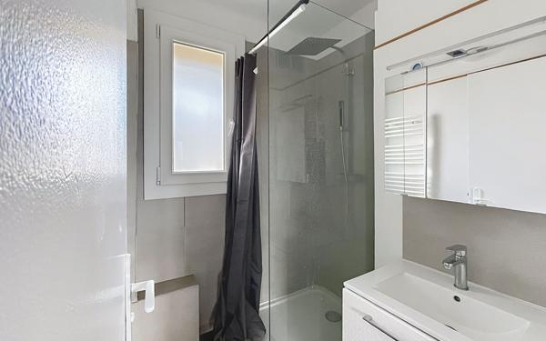 Appartement à vendre    3 pièces •  Orange