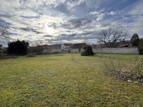 Chamesson (21) : Charmant pavillon de 1999 moderne de 120m² sur 5000m² de terrain clôt et garage Chamesson (21400)