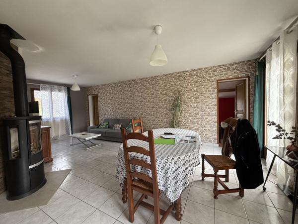 Chamesson (21) : Charmant pavillon de 1999 moderne de 120m² sur 5000m² de terrain clôt et garage Chamesson (21400)