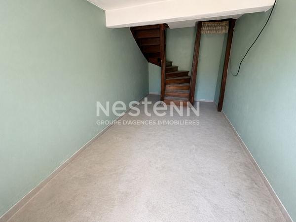 MAISON 4 PIECES - GARAGE - GRAND TERRAIN - DEUXIEME MAISONNETTE A RENOVER