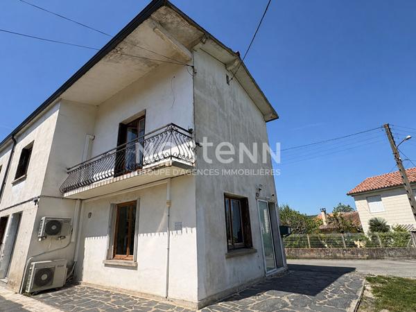 MAISON 4 PIECES - GARAGE - GRAND TERRAIN - DEUXIEME MAISONNETTE A RENOVER