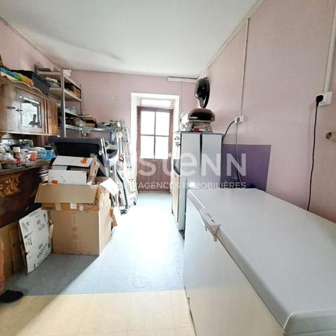 MAISON 4 PIECES - GARAGE - GRAND TERRAIN - DEUXIEME MAISONNETTE A RENOVER