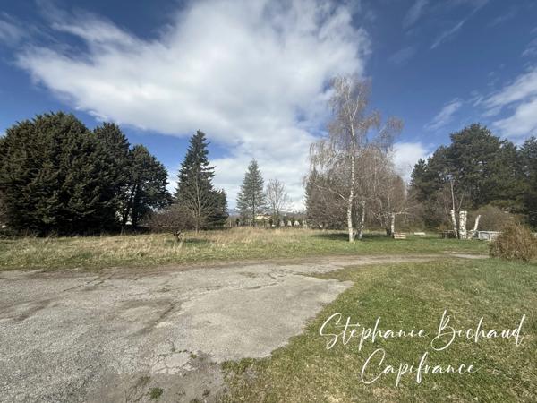 Terrain à vendre de 5 260,00 m² LA BATIE NEUVE (05)