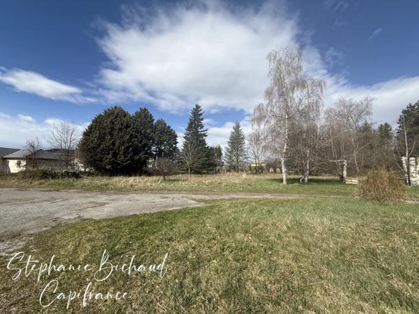 Terrain à vendre de 5 260,00 m² LA BATIE NEUVE (05)