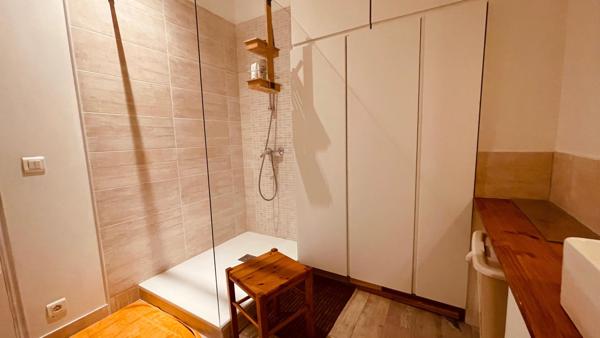En plein coeur D'Ales appartement de 110M2 avec comble aménageables de 150M2