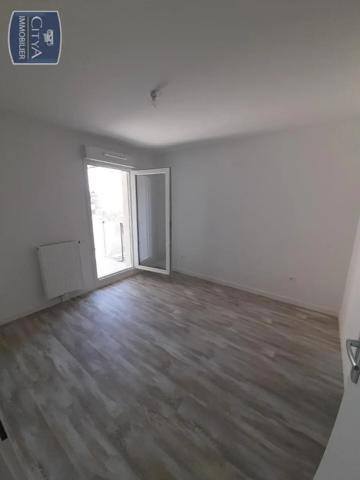 Appartement à louer 2 pièces 46.74m² Amiens (80000)