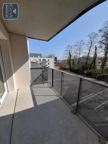 Appartement à louer 2 pièces 46.74m² Amiens (80000)