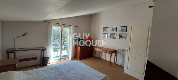 Rare et authentique - Mas de 214 m² - 5 chambres - Piscine - Terrain 1.7 ha