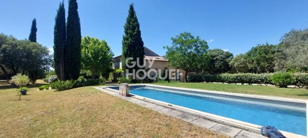Rare et authentique - Mas de 214 m² - 5 chambres - Piscine - Terrain 1.7 ha