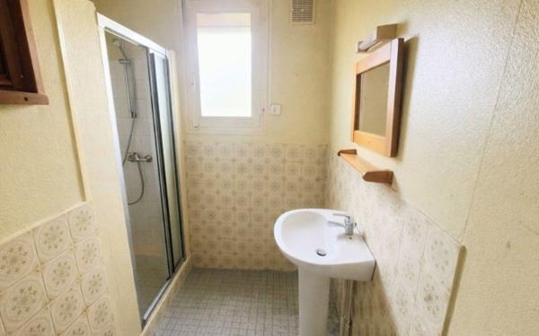 Maison à vendre    4 pièces •  Neuilly-Saint-Front