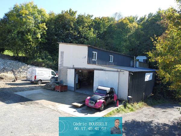 Terrain avec hangar proche Saintes 275 m2