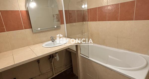 Location Appartement 3 pièces 70.92 m² - Sainte-foy-lès-lyon 69110