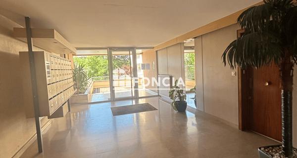 Location Appartement 3 pièces 70.92 m² - Sainte-foy-lès-lyon 69110