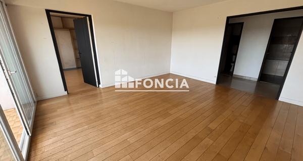 Location Appartement 3 pièces 70.92 m² - Sainte-foy-lès-lyon 69110